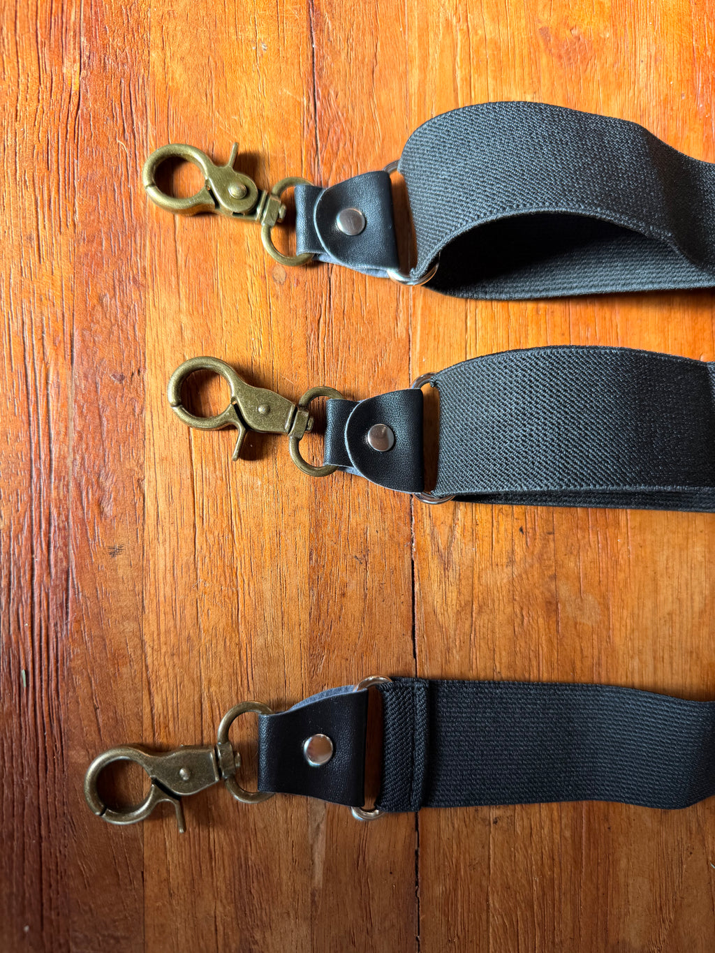 Black Y Back Vintage Brass-look suspenders